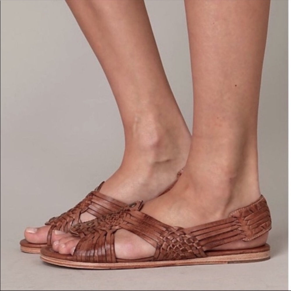 FRYE JAYCE HUARACHE BROWN LEATHER STRAPPY GLADIATOR SLIP ON SLIDES WOVEN SANDALS